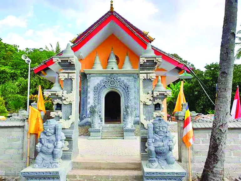 Một kiến trúc điển hình của chùa Phật giáo Lombok