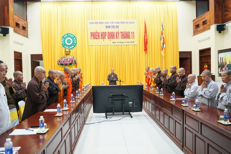 Niệm Phật cầu gia hộ