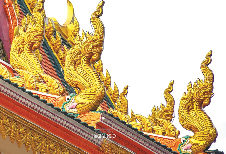 Tượng Neak xuất hiện phổ biến trong các kiến trúc chùa chiền và là biểu trưng văn hóa của người Khmer