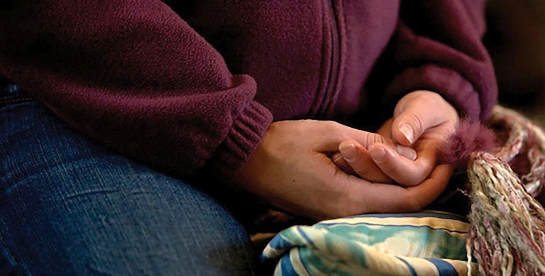 Là Phật tử, chúng ta không nên biến căn tính cá nhân thành một bức tường ngăn cách mình với những người không phải là Phật tử. Thay vào đó, ta có thể xem đó như lời nhắc nhở bản thân rằng mình đang học và thực hành giáo pháp của Đức Phật