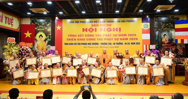 Trao Giáo chỉ tấn phong giáo phẩm đến chư tôn đức Tăng Ni trên địa bàn TP.Hải Phòng