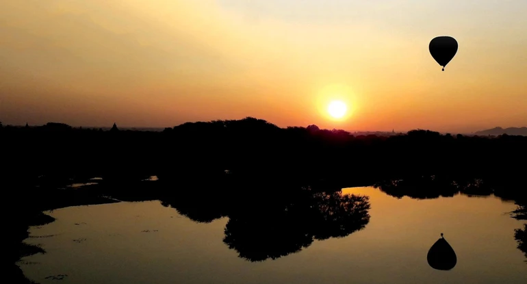 Đạo lý luân hồi là câu trả lời cho câu hỏi "sau khi chết còn hay mất" hợp lý nhất, so với câu trả lời "sau khi chết, người ta sẽ sinh vào thiên đàng hay hỏa ngục và sống ở đó đời đời kiếp kiếp" và câu trả lời "không còn gì nữa sau khi chết"