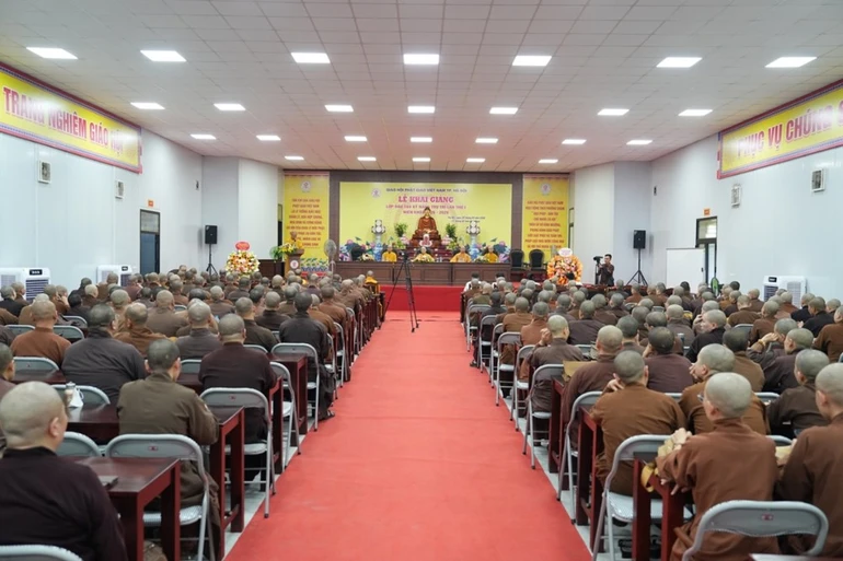 Quang cảnh buổi lễ khai giảng