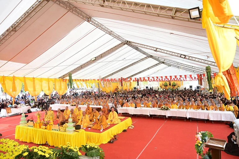 Pháp hội cầu an, cầu siêu diễn ra trong suốt thời gian 5 ngày, từ ngày 29-3 đến hết ngày 2-4 (nhằm ngày 11-2 đến 15-2 âm lịch)