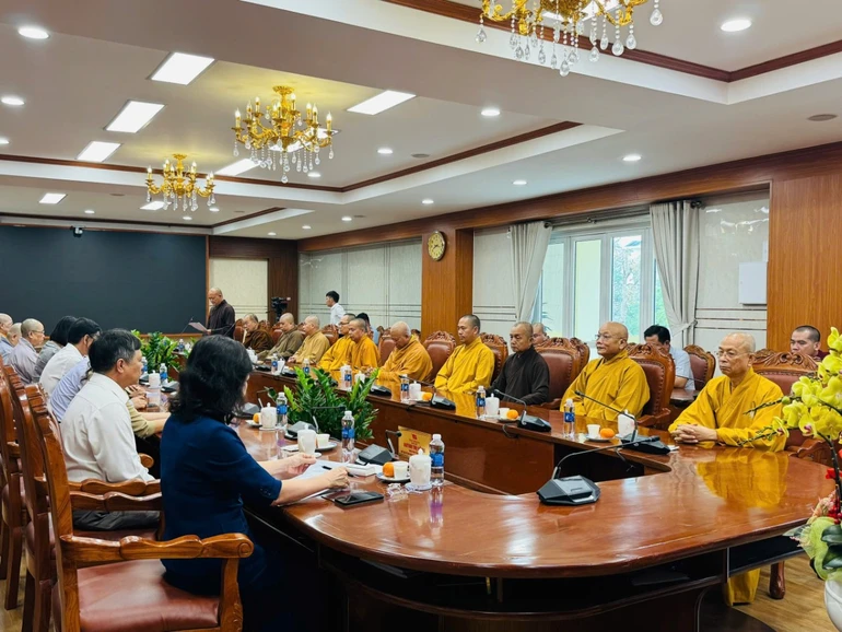 Quang cảnh buổi gặp mặt 