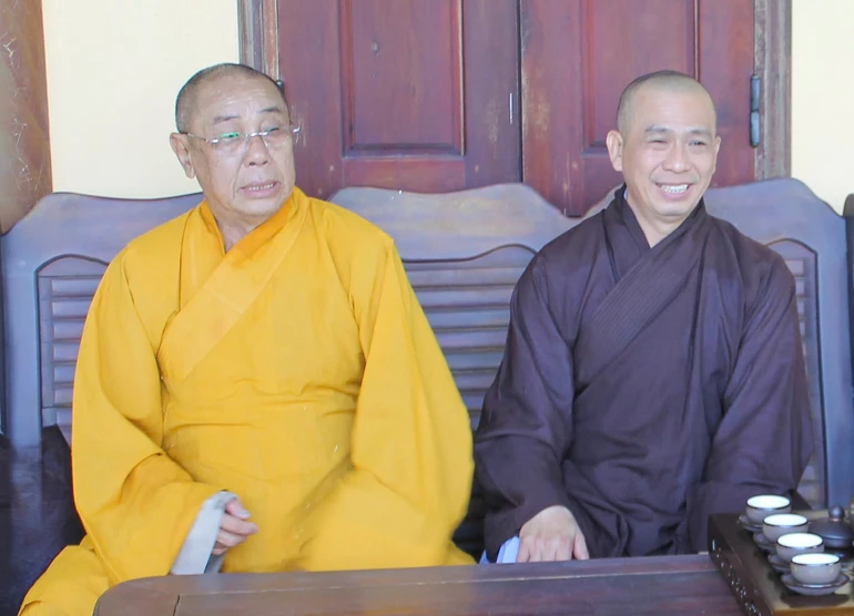 Hòa thượng Thích Tâm Đăng cùng Thượng tọa Thích Tâm Chơn