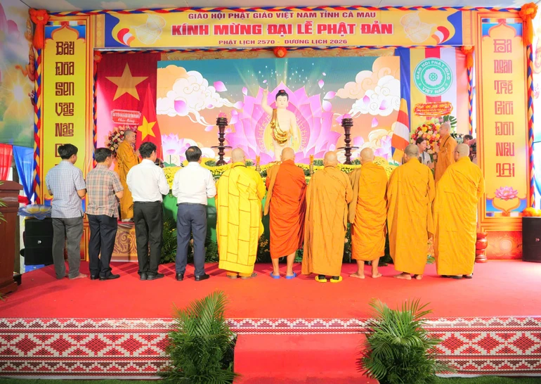 Trang nghiêm Đại lễ Phật đản Phật lịch 2570 do GHPGVN tỉnh Cà Mau tổ chức