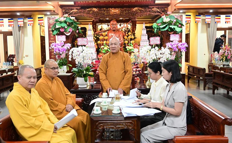 Hòa thượng Thích Quảng Tùng, Phó Chủ tịch Hội đồng Trị sự, Trưởng ban Trị sự GHPGVN TP.Hải Phòng chủ trì hội nghị