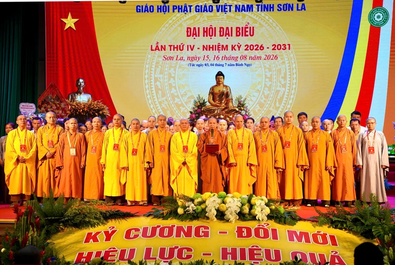Tân Ban Trị sự GHPGVN tỉnh Sơn La, nhiệm kỳ 2026-2031 ra mắt, nhận nhiệm vụ tại Đại hội đại biểu Phật giáo tỉnh được tổ chức vào sáng nay, 16-8