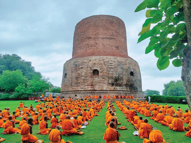 Đại tháp Dhamek - trái tim của Sarnath