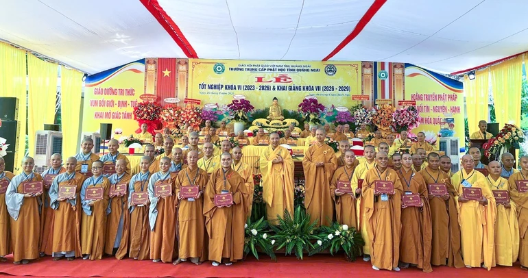 Trao Bằng tốt nghiệp đến 36 Tăng Ni sinh khóa VI (2023-2026)