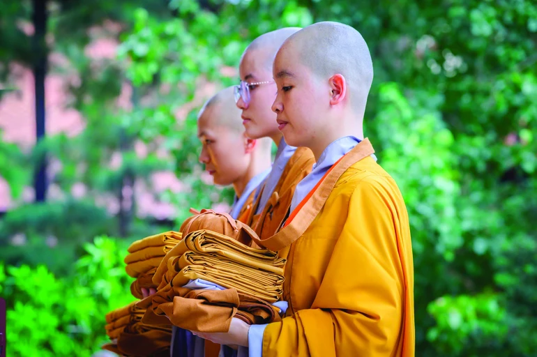 Trăn trở của một người xuất gia