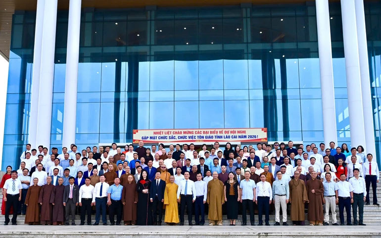 Lưu niệm tại hội nghị