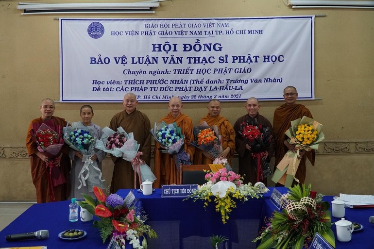 Chư Tăng Ni là người hướng dẫn cho các học viên trong chương trình đào tạo thạc sĩ Phật học thuộc Học viện Phật giáo VN tại TP.HCM