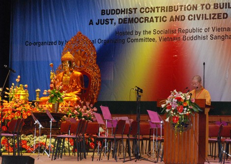HT Thích Trí Quảng tại Đại Lễ Phật Đản LHQ 2008(Hà Nội)