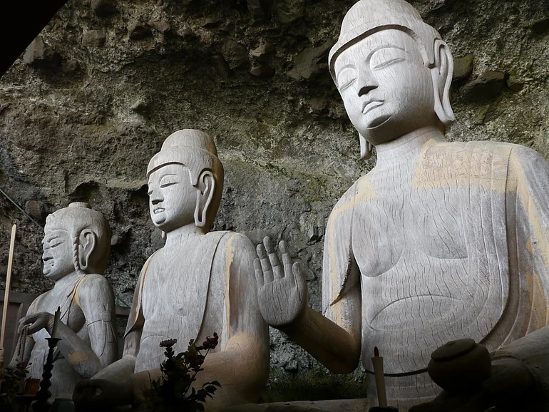 Tín ngưỡng Dược Sư và ý nghĩa thời đại