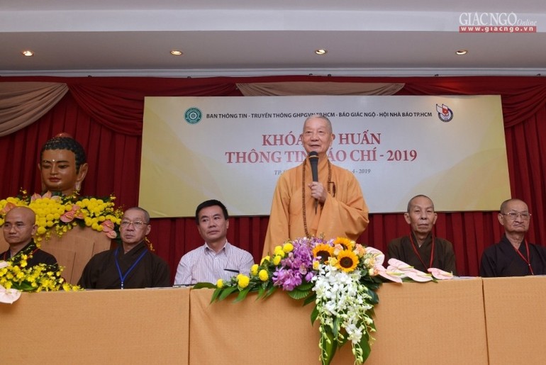 Trưởng lão Hòa thượng Thích Trí Quảng phát biểu tại lễ khai mạc