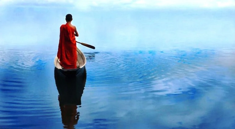 Chúng ta thường cầu mong điều tốt đẹp và tránh né sự mất mát, thất bại... - Ảnh: Lisa Kristine