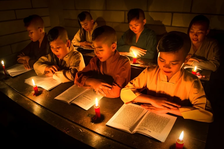 Tuổi thơ trong một ngôi chùa (hình chỉ mang tính minh họa) - Ảnh: Trần Thế Phong