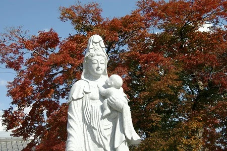 Cầu sinh con gái được toại ý