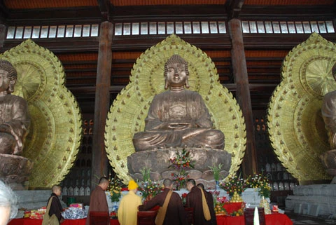 Ninh Bình: Lễ an tâm tượng Phật chùa Bái Đính đón Đại lễ Phật đản