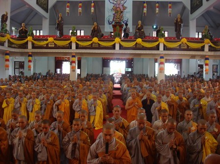 Đại diện giới tử đọc lời phát nguyện