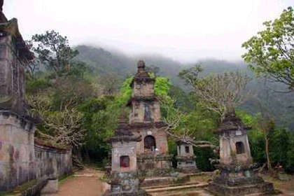 "Kế lâu dài"minh triết Trần Nhân Tông