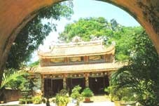 Chùa Tam Thai trên Thủy Sơn của Ngũ Hành Sơn.