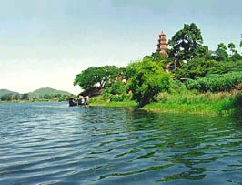 Hương sắc chùa Huế