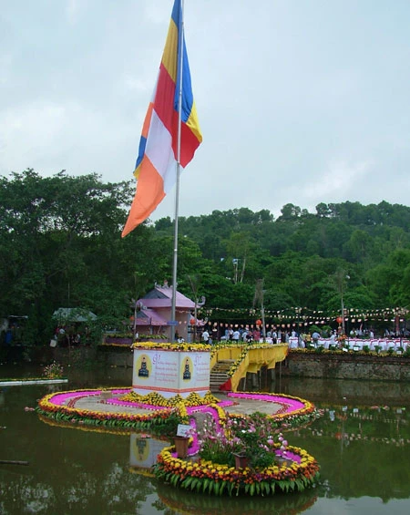 Đại lễ Khai quang tượng Phật Ngọc