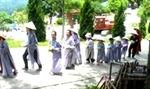 Quý tử lên... chùa 'tu tập'