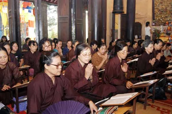 Trì chú & tụng kinh trong hoàn cảnh chưa ăn chay trường