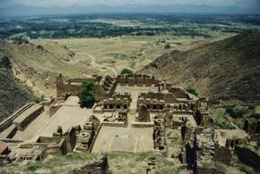 Tu viện Phật giáo cổ ở Tahkt-i Bahi gần Mardan