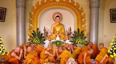Chư Tăng Nam Tông đối thú,Ảnh Liễu Quán-Huế