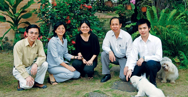 Tôi luôn hướng về một mái ấm, để không đi lạc đường”, gia đình ông Lý Ngọc Minh