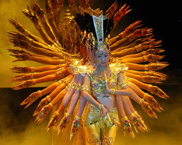 Thousand-Hand Guan Yin (Thiên Thủ Thiên Nhãn)
