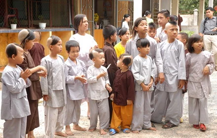 Một ngày thiện nguyện tại mái ấm Từ Ân