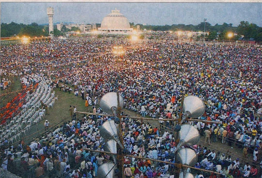 Hàng nghìn người Ấn phát nguyện quy y Tam bảo