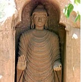 Phiến quân Taliban đã phá hủy những pho tượng Phật ở Bamiyan năm 2001