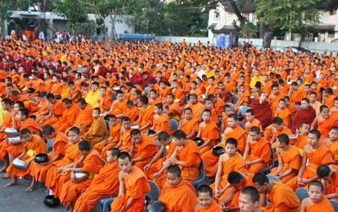 Thái Lan: Đào tạo 100.000 Tăng sỹ mới qua truyền hình vệ tinh