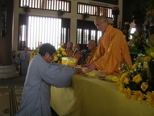 Cúng dường thầy