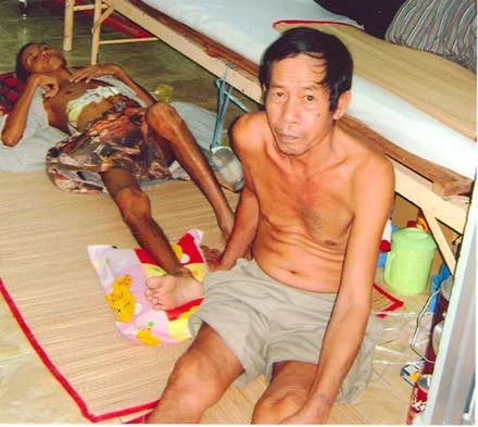 Cả nhà đều bệnh nặng