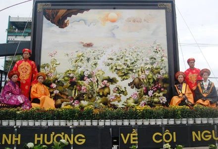 Đà Nẵng: Tranh thêu Ước nguyện 1.000 năm Thăng Long hành hương về nguồn cội