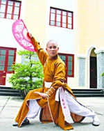 Trưởng tràng Nhật Đăng biểu diễn Lôi Phong Phiến