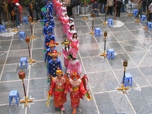 Tưng bừng thi đấu cờ người ở Lễ hội Chùa Vua