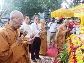 Cần Thơ: Long trọng tổ chức Đại lễ Phật đản  PL. 2555-2011
