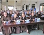 Chư Tăng tham gia hội thảo