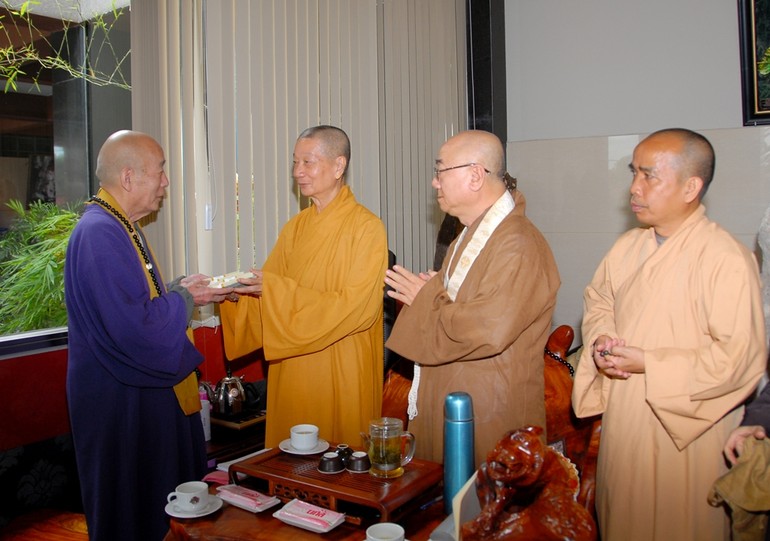 Hòa thượng Yoshimizu Daichi cúng 1 tỷ VNĐ xây dựng Học viện Phật giáo VN tại TPHCM