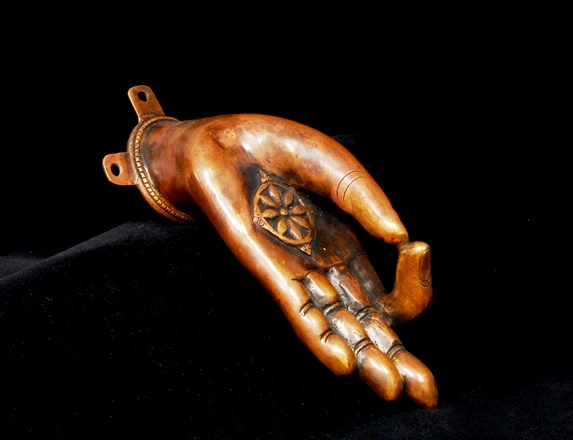 Tùy duyên & bất biến