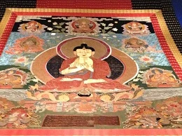 Điểm nhấn của triển lãm này là bức thangka đặc sắc dài hơn 6 m được chế tác trên lụa